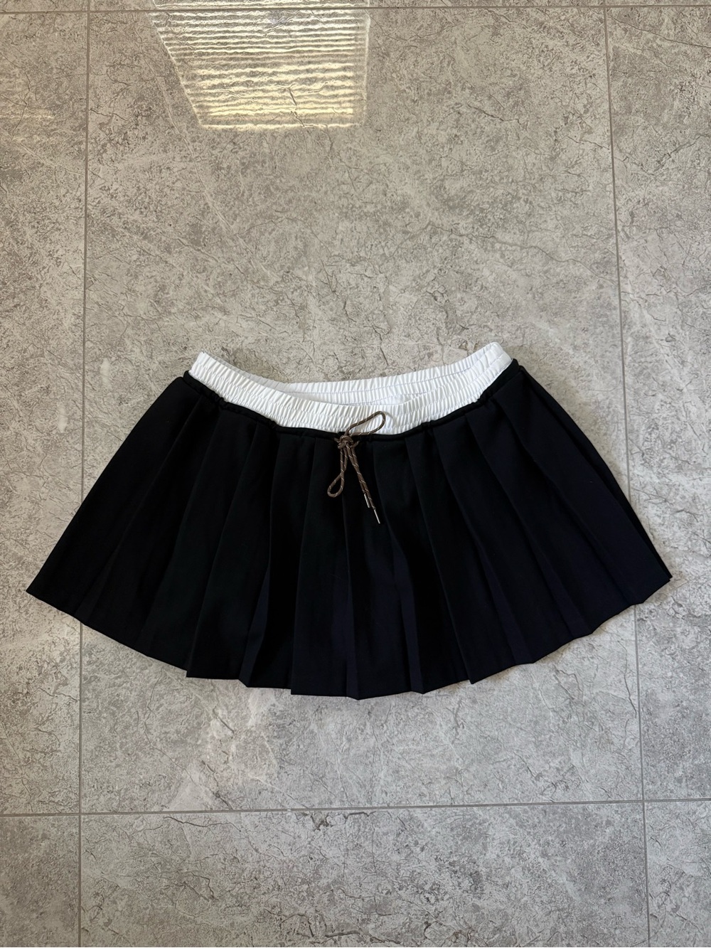 Oak + Fort Pleated Skort size S